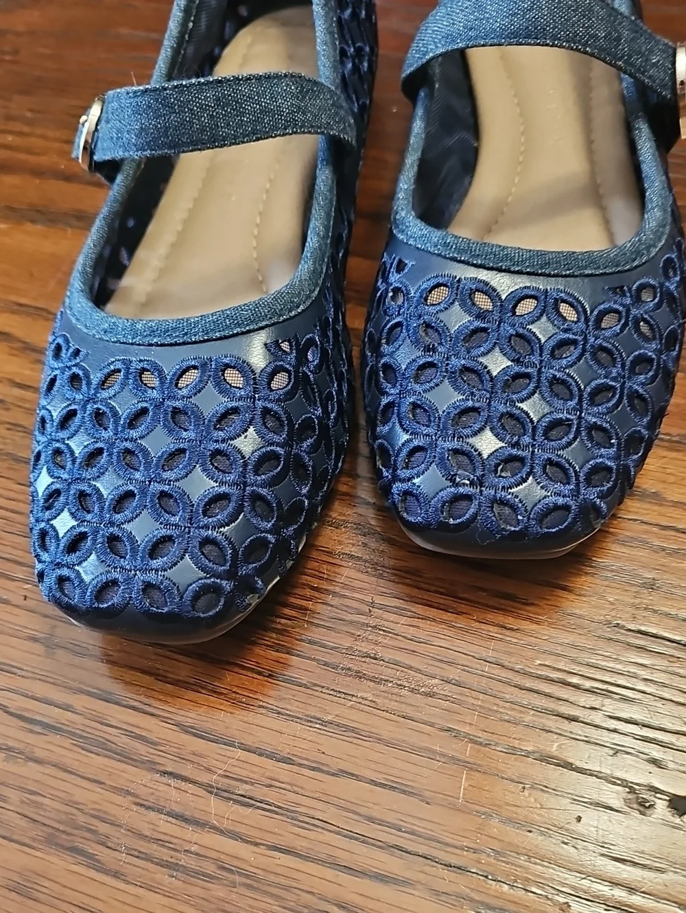 Katie & Kelly Navy Mary Jane Ballet Flats with Cutout Detail 7 Like New